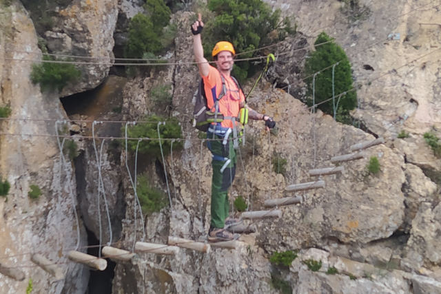 alquiler de equipos para hacer vías ferrata en morella