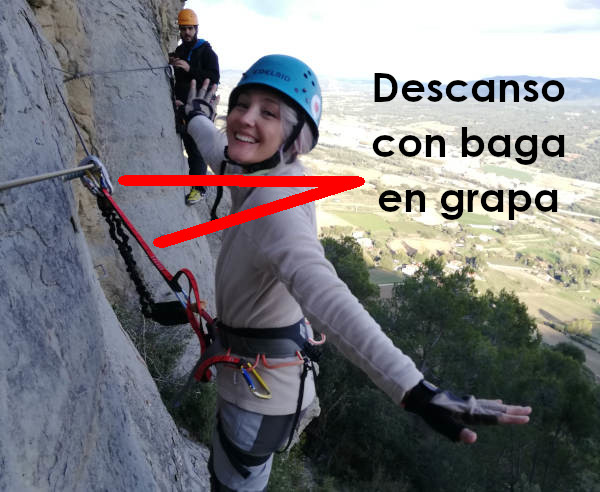 ferratera descansando con la baga anclada en una grapa