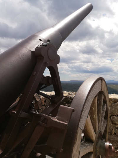 Uno de los cañones que encontraréis en la subida al castillo de Morella