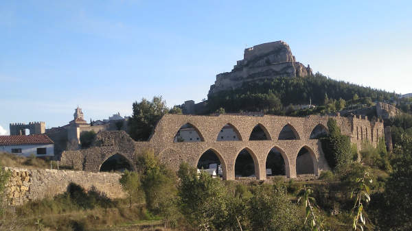 vista de Morella desde el acueducto de Santa Llúcia